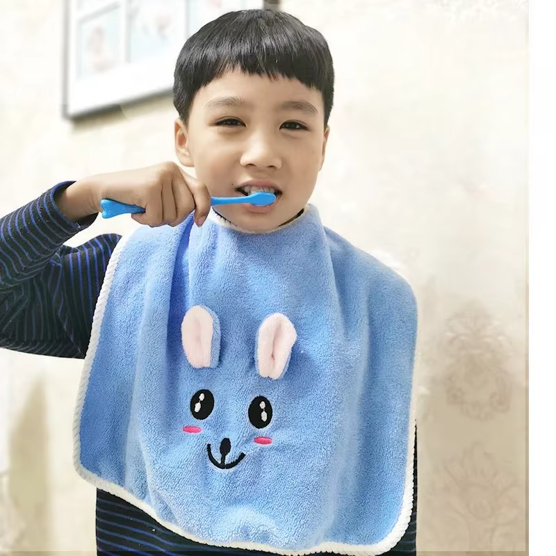 Babero infantil antibacteriano con toalla suave para cepillarse los dientes - imagen 3