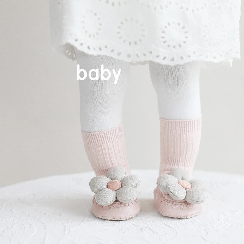 MILANCEL Calcetines antideslizantes para bebé con dibujos de flores - imagen 3