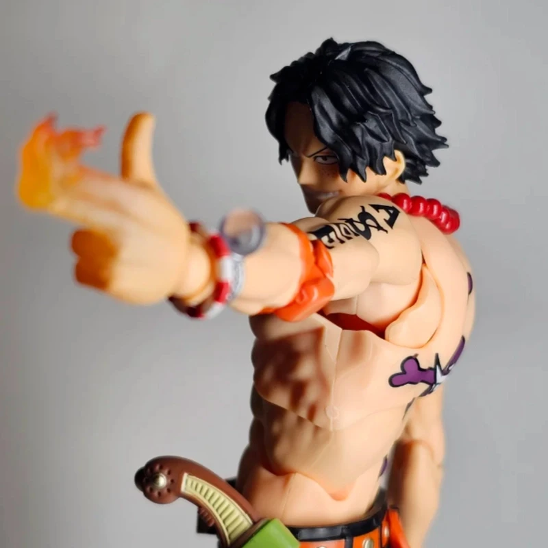 Figura de acción articulada Ace de One Piece para niños - imagen 5