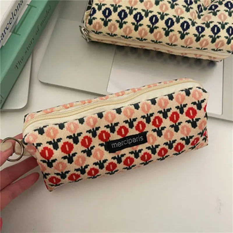Estuche de lápices floral para niñas – estilo retro para la escuela - imagen 2