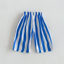 Pantalones cortos de rayas con bolsillos y cintura elástica