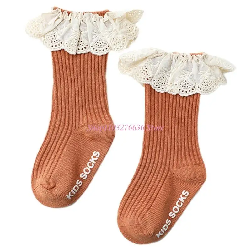 Calcetines antideslizantes para bebé con encaje y volantes - imagen 3