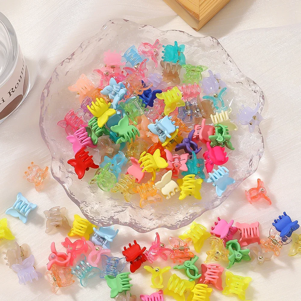 Pinzas mariposa coloridas para pelo de niña – Suaves y seguras