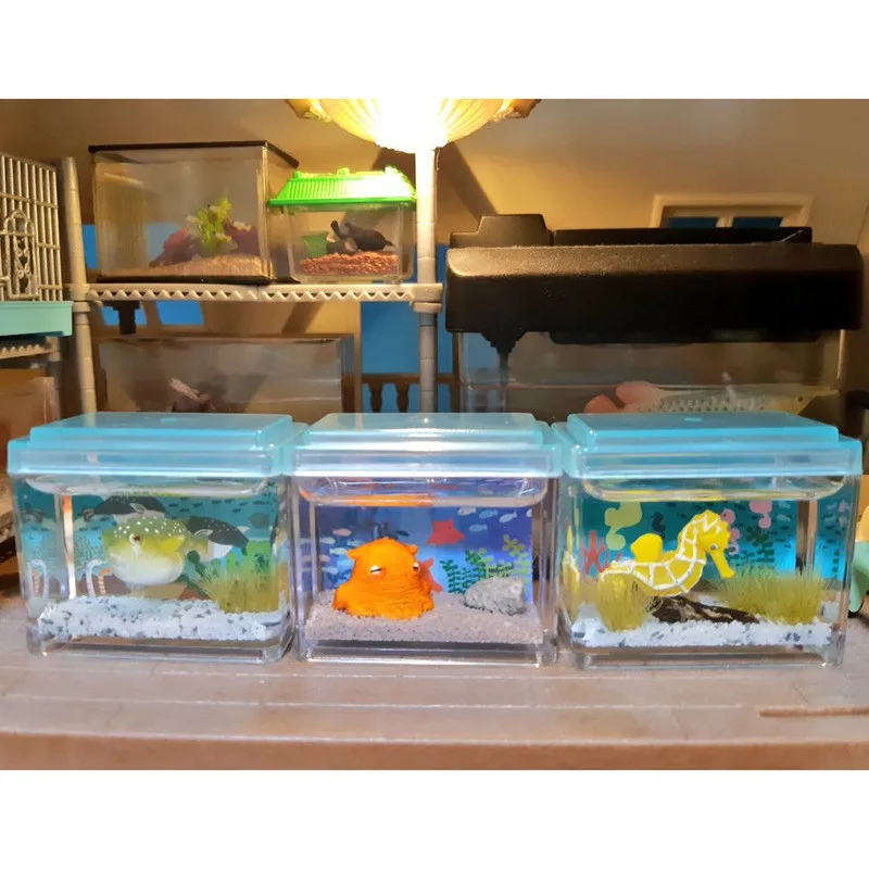 Diversas criaturas marinas en miniatura