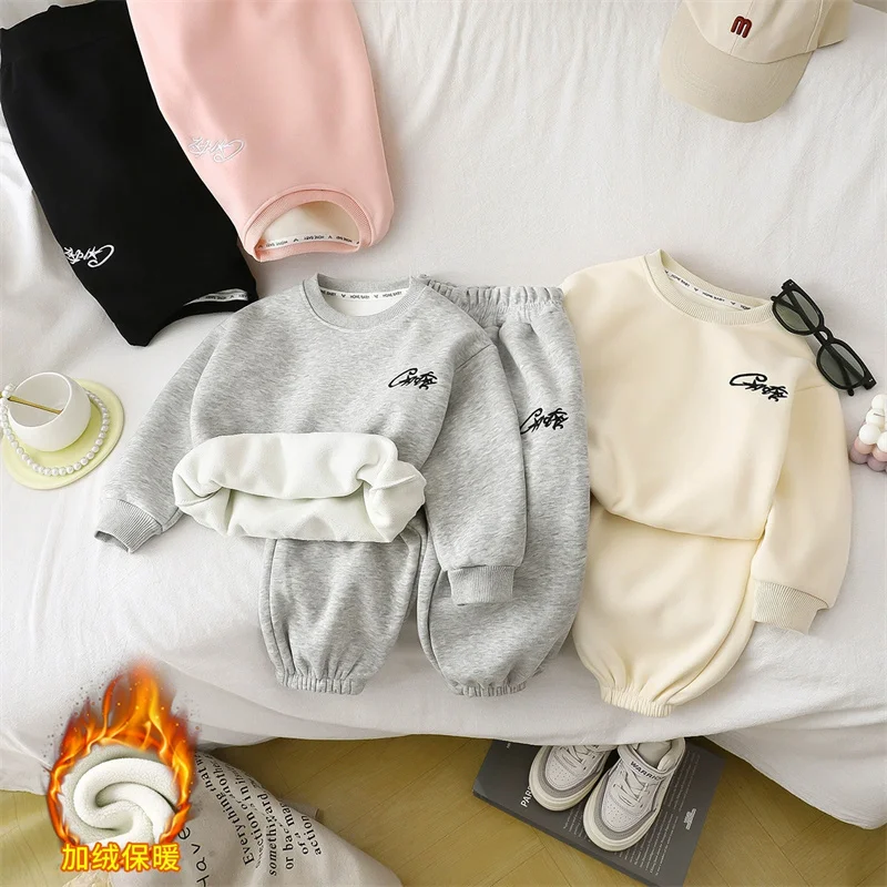 Conjunto acolchado de invierno para niños con sudadera y pantalón - imagen 4