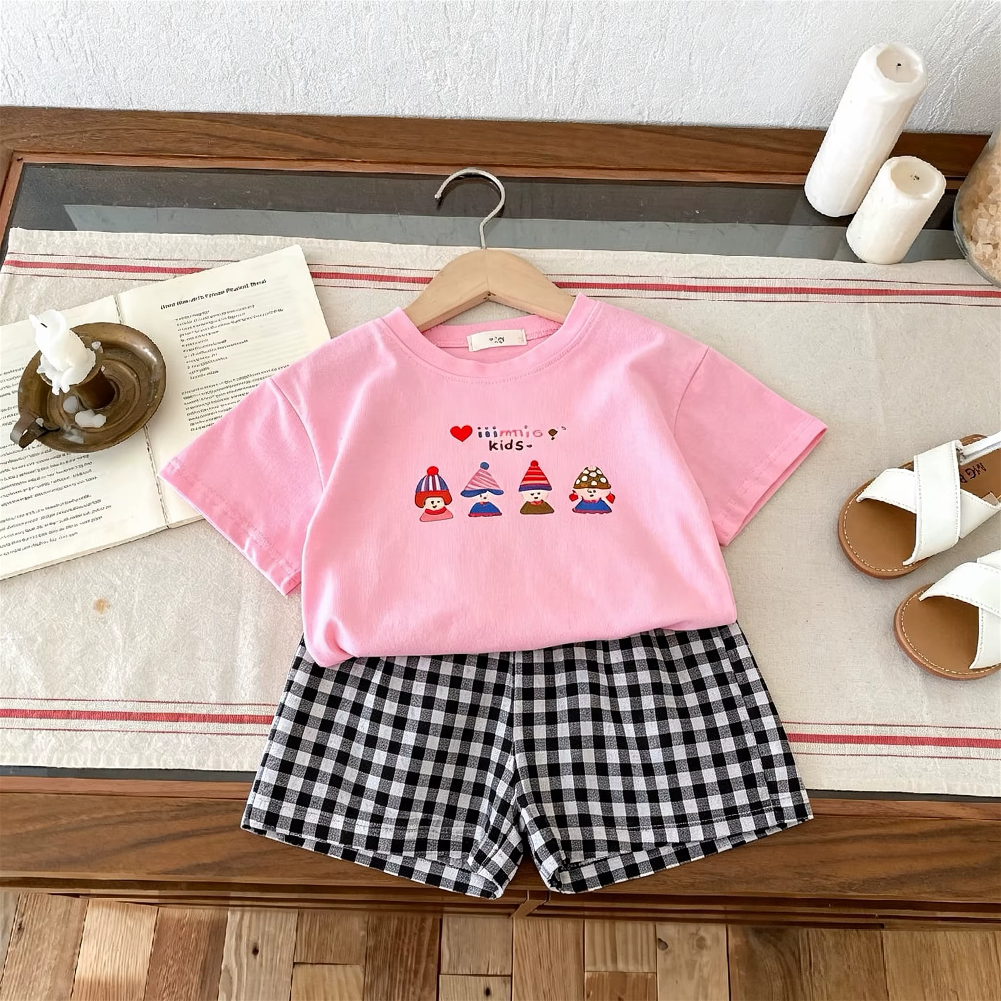 Conjunto verano bebé niña: camiseta manga corta y bermuda cuadros