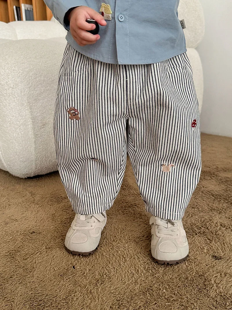 Pantalones vaqueros para niños de otoño, ajustados con bordado - imagen 3