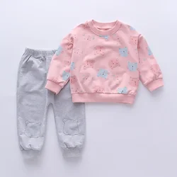 Conjunto de otoño para niña – camiseta estampado animado y pantalón
