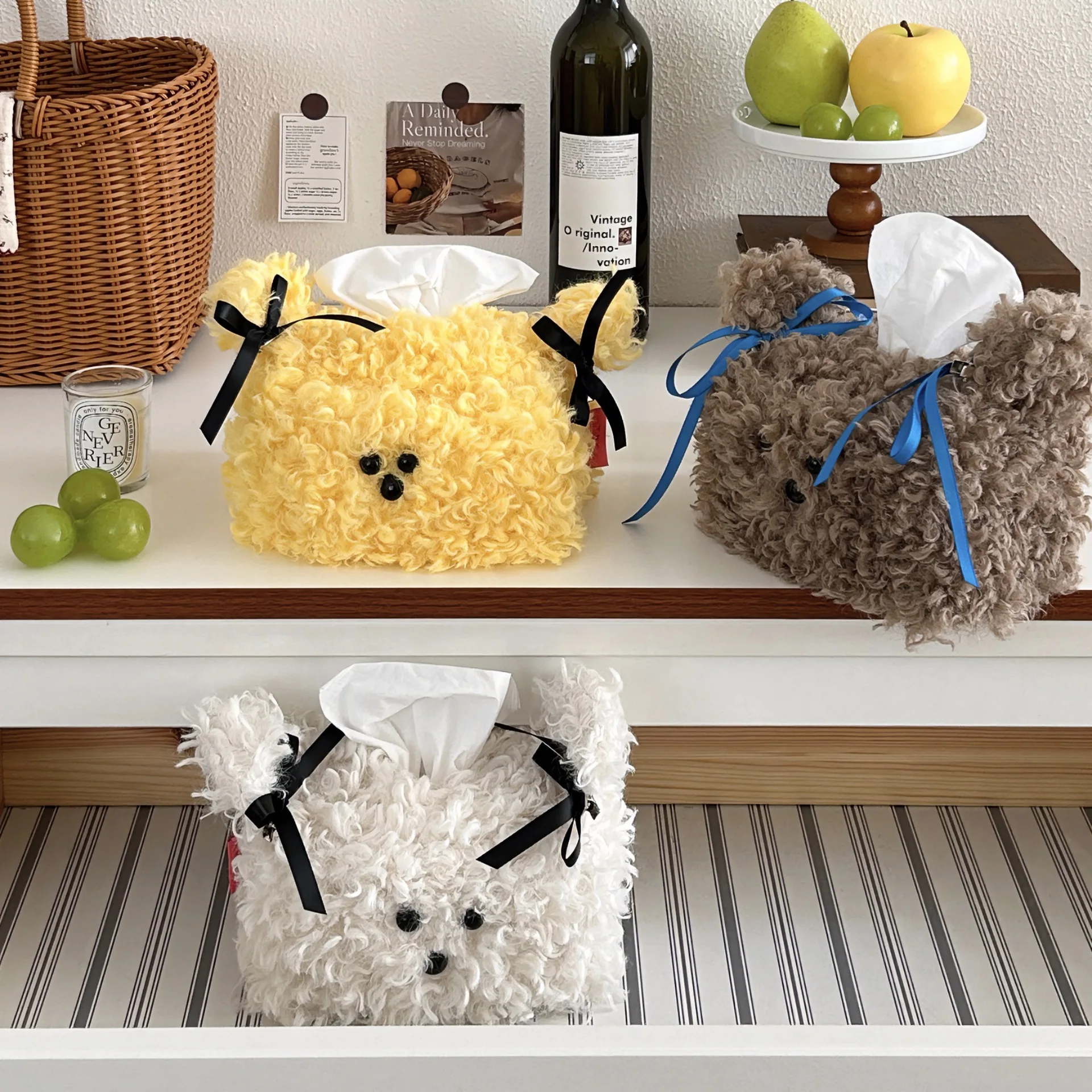 Caja de servilletas con forma de perro en estilo nórdico