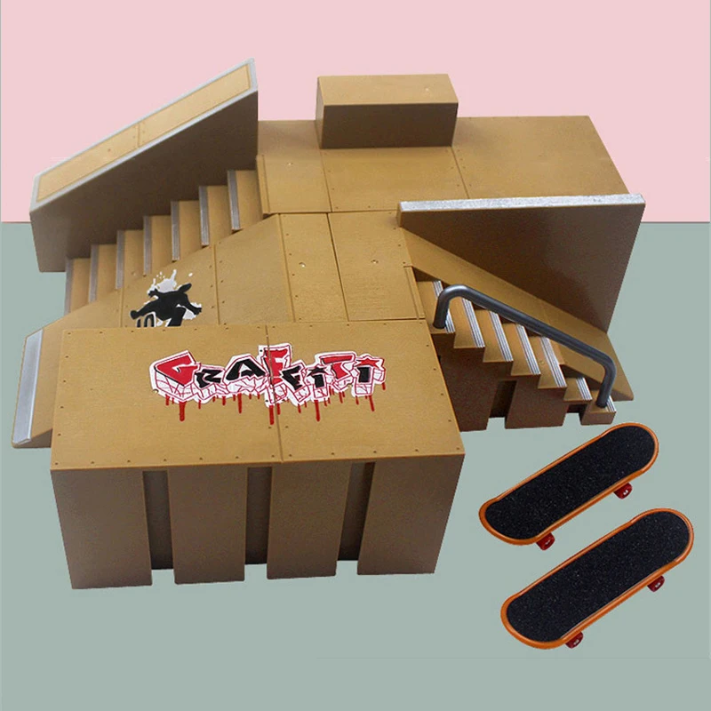 Mini monopatín de dedos para niños con rampa del parque