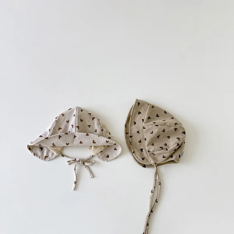 Gorro de encaje lazo corazón para bebé recién nacida - imagen 3