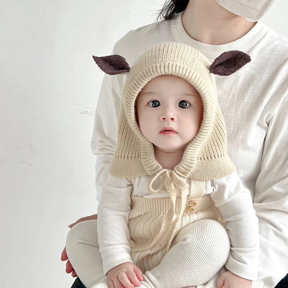 Vista frontal del gorro infantil