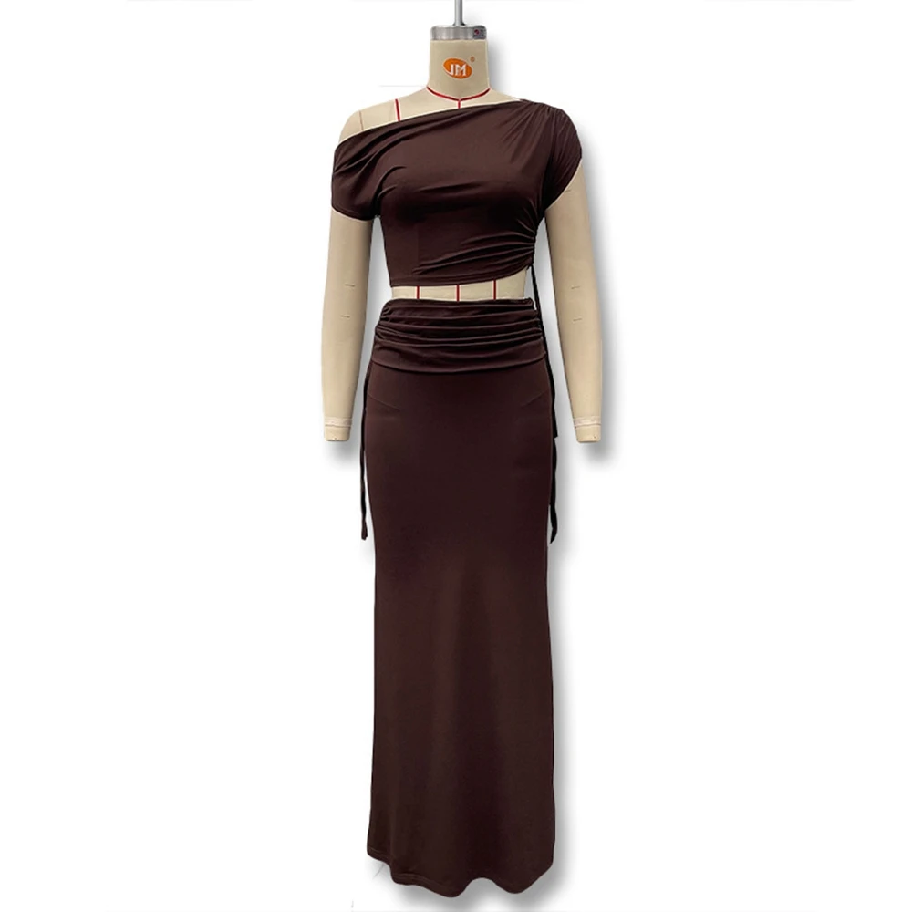 Vestido premamá largo dos piezas – Hombros descubiertos marrón