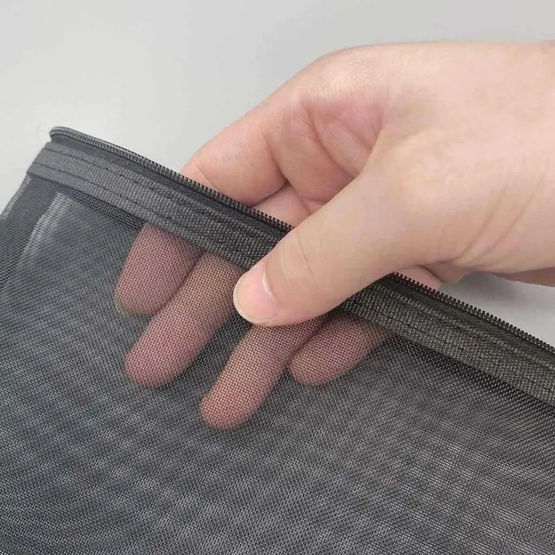 Estuche escolar transparente A6 con cremallera de malla - imagen 3