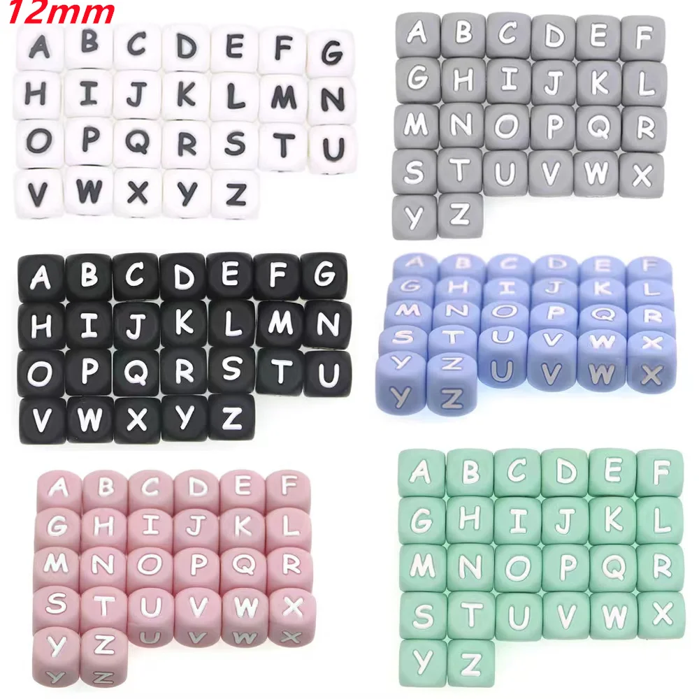 Cuentas de letras de silicona en diferentes colores