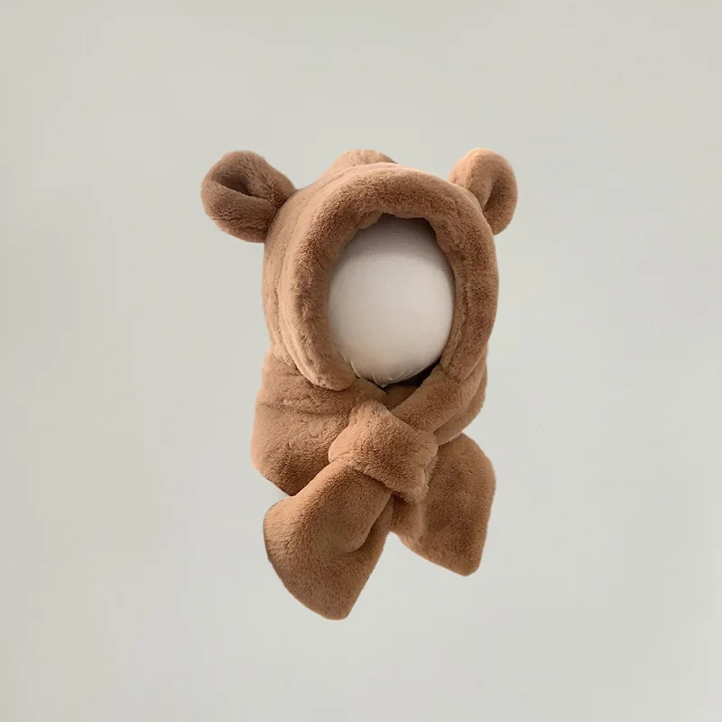 Gorro puesto en bebé