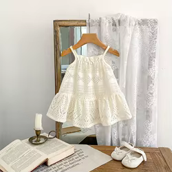 Vestido de princesa con tirantes y encaje calado para niñas de verano