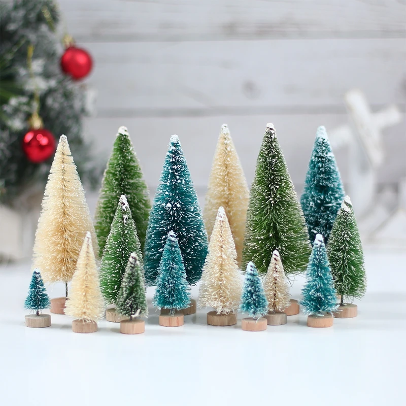 Set de 8 mini árboles navideños