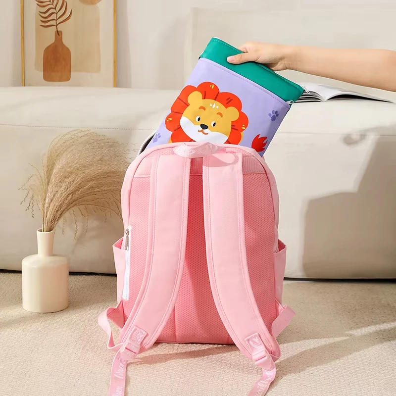 Bolsa para pañales impermeable con dibujos animados y doble cremallera - imagen 2