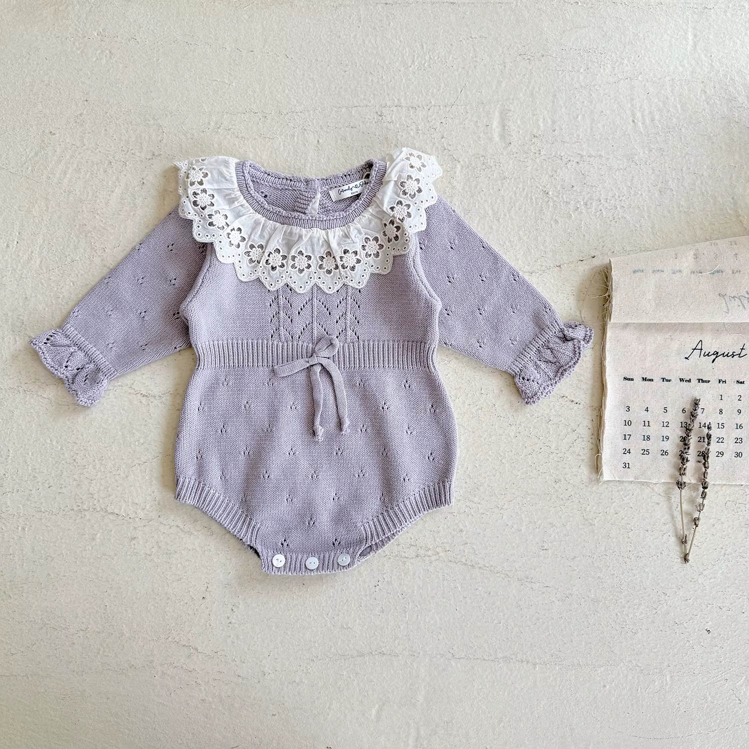 Body de punto para niña con cuello encaje – Ropa otoño infantil