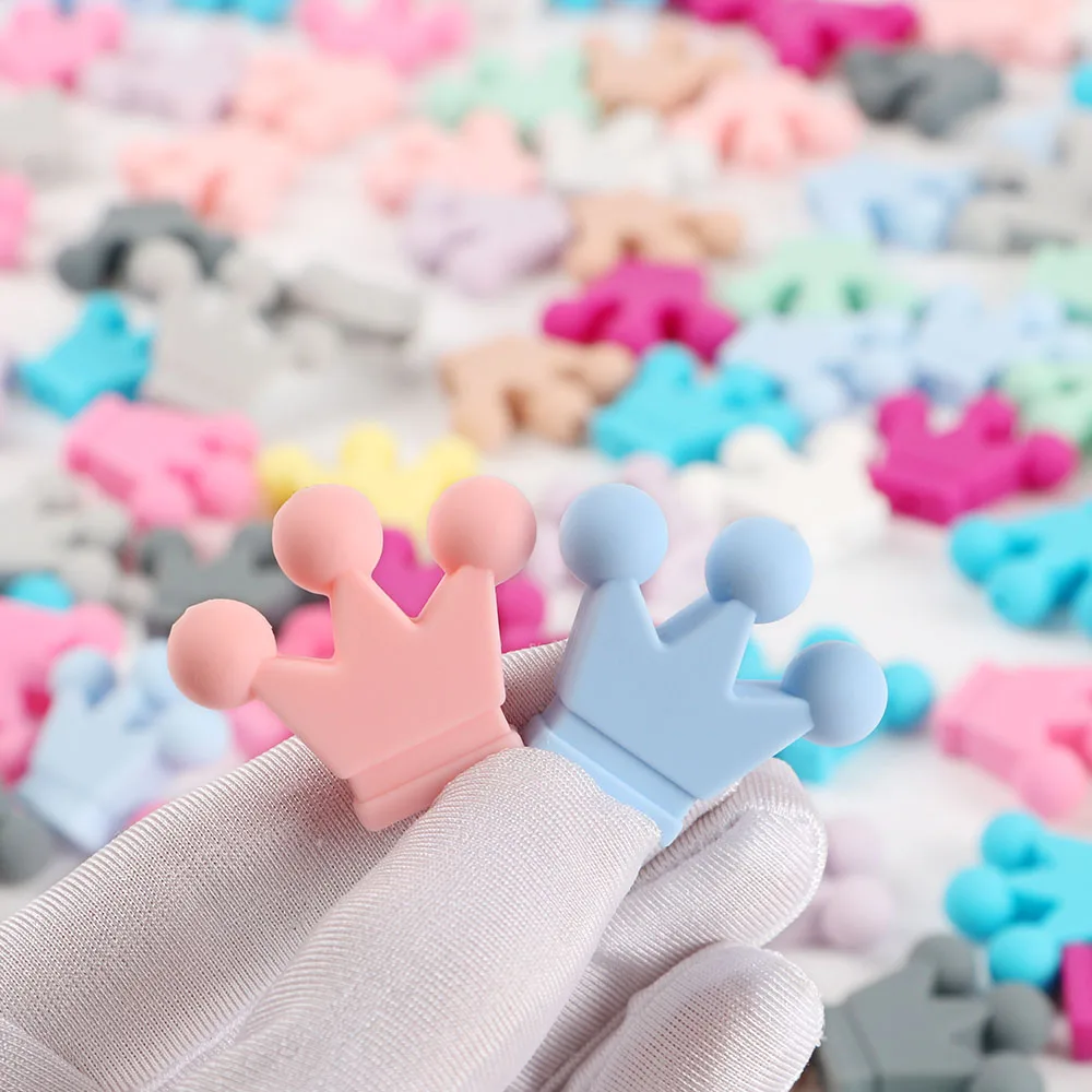 Mini cuentas de silicona con corona, flor y lazo para pulseras - imagen 5