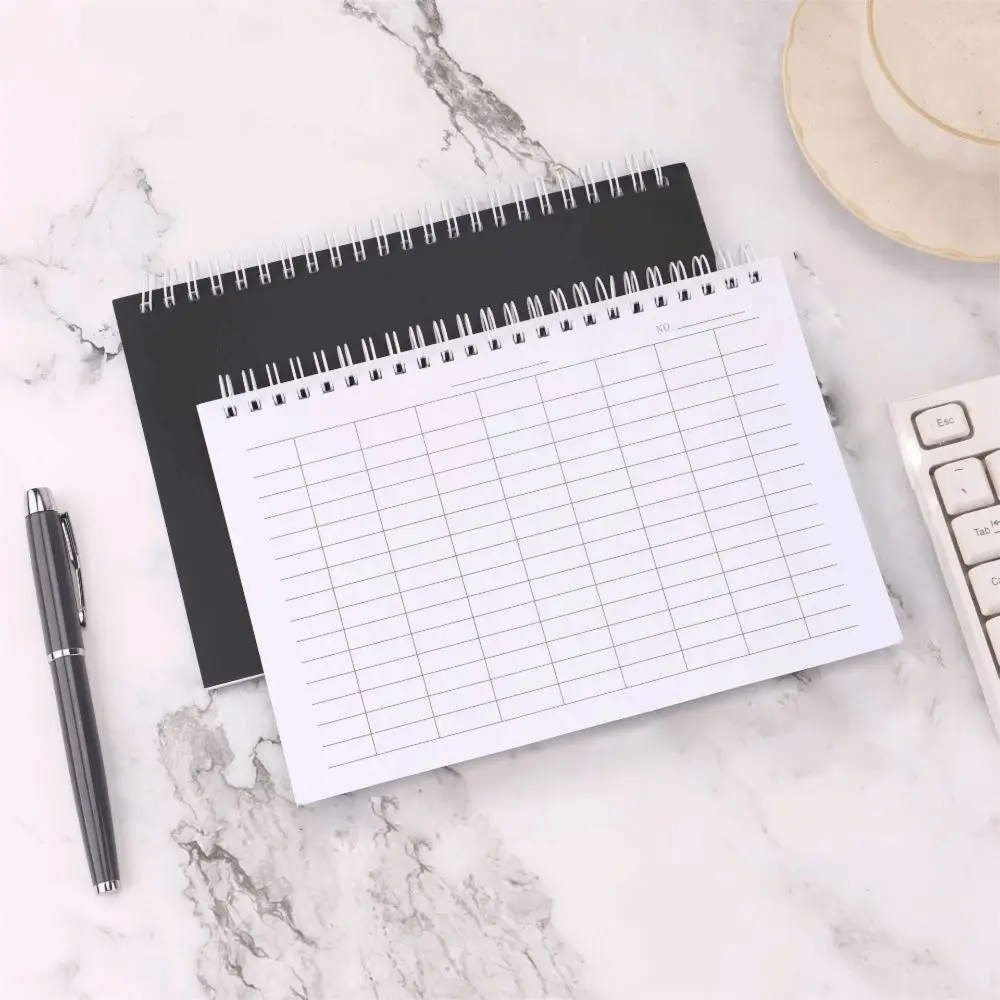Detalle del cuaderno encuadernado en espiral para escribir con comodidad