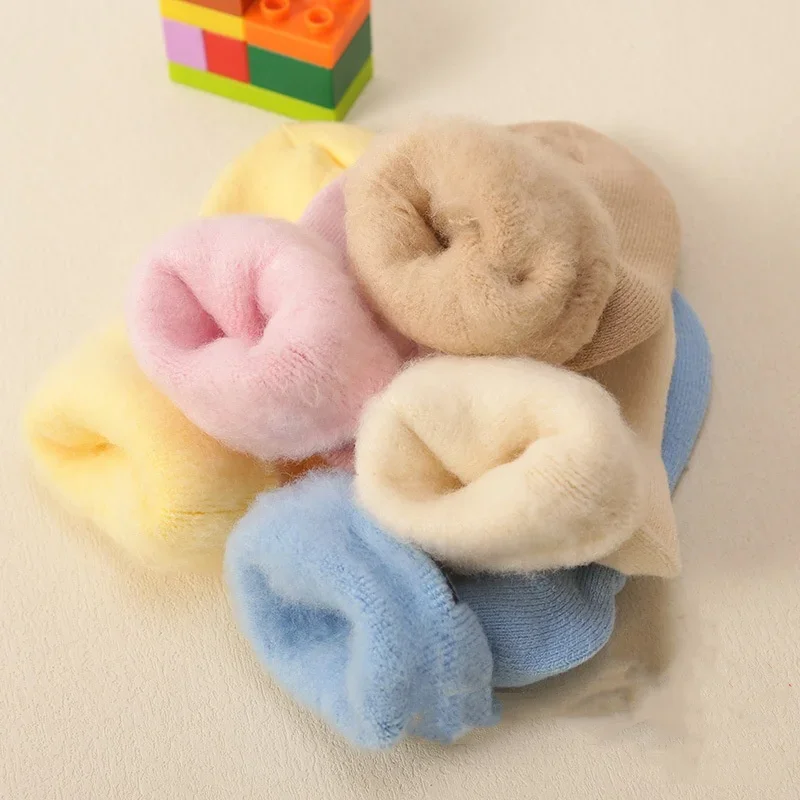Calcetines peludos de invierno para niños – Suaves y cálidos