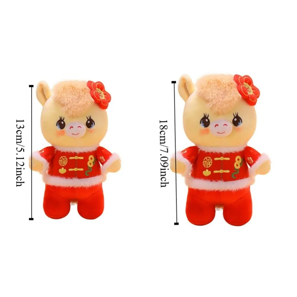 Peluche de caballo del zodiaco chino rojo con traje Tang - imagen 5