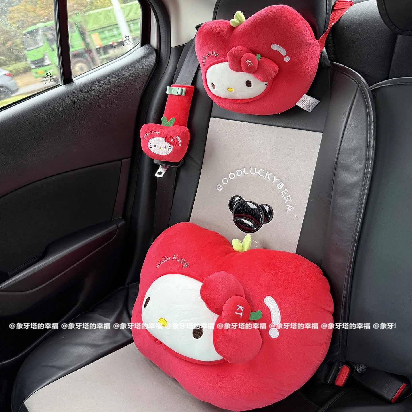 Sanrio Hello Kitty cojín reposacabezas para cinturón de seguridad - imagen 4