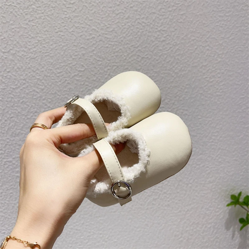 Zapatos para primeros pasos con felpa y suela blanda de niña - imagen 4