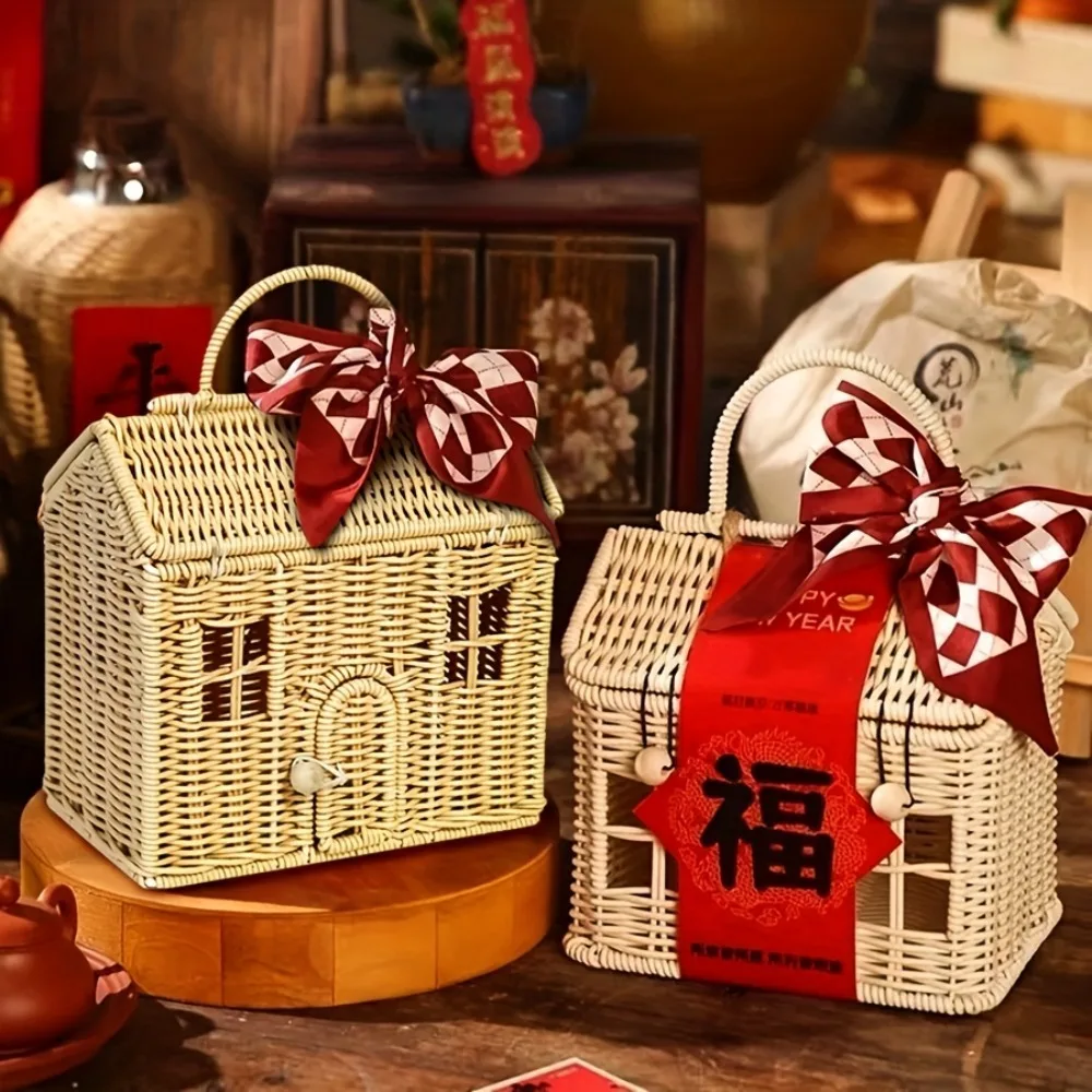 Cesta de mimbre con forma de casa para guardar juguetes - imagen 4