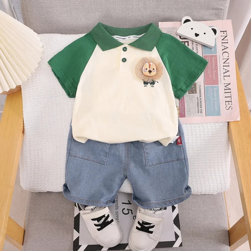 Conjunto verano bebé camiseta y pantalón corto dibujos