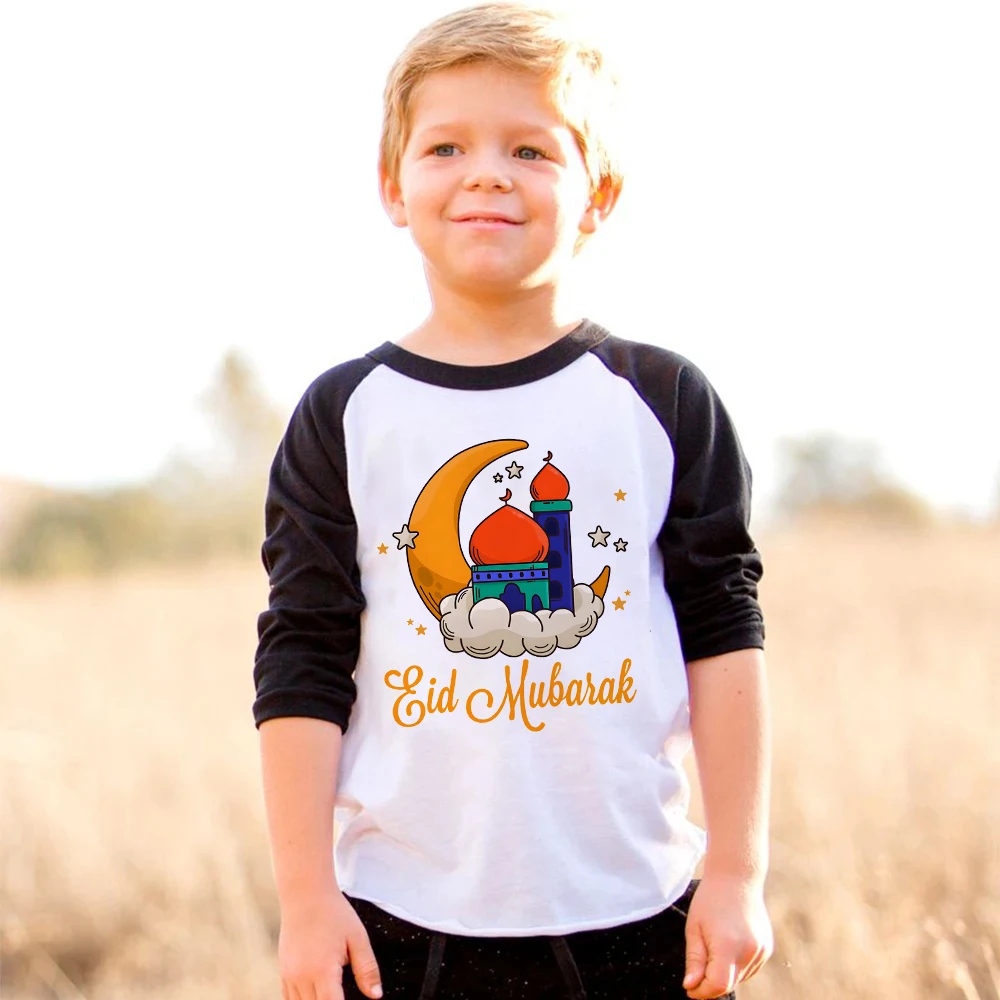 Camiseta de niño con estampado Eid Mubarak – manga raglán vacaciones