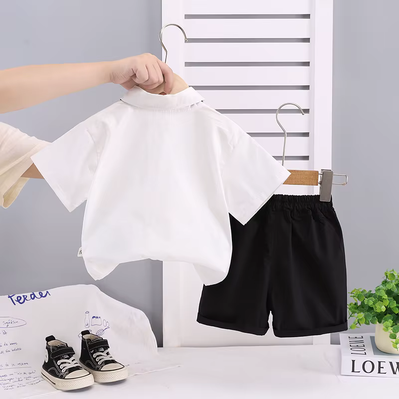 Ropa de verano para bebé: conjunto de camisa lisa y shorts - imagen 2