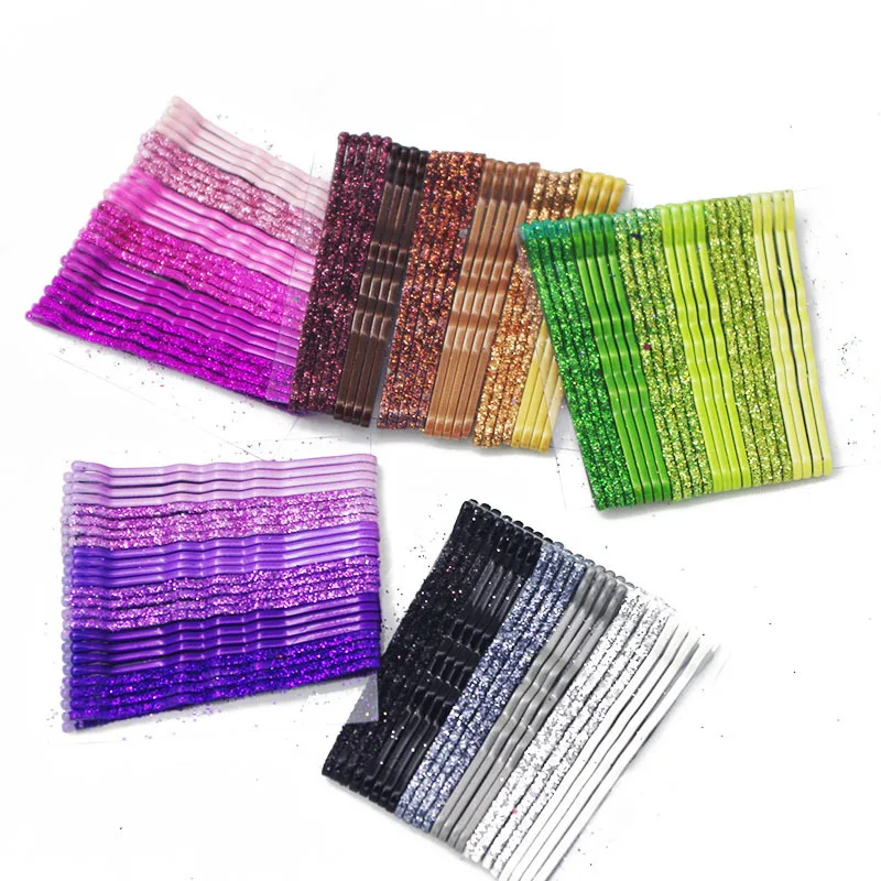 Horquillas con acabado brillante y purpurina dorada