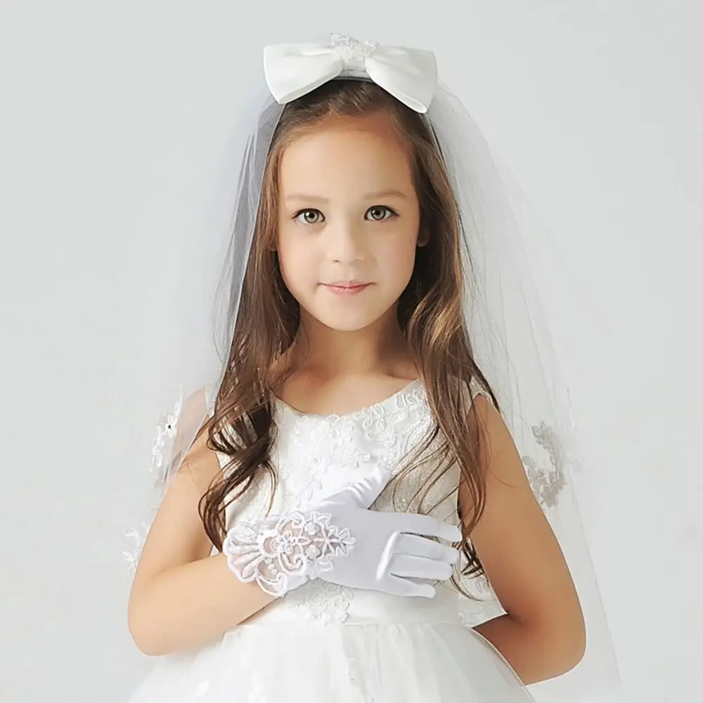 Guantes blancos para vestir ceremonias y disfraces