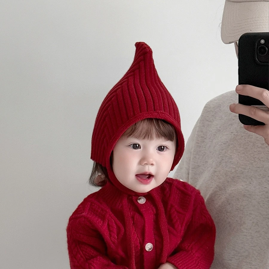 Gorro de bebé navideño rojo con protección de orejas - imagen 2