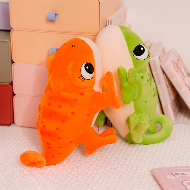 Peluche reptil tipo almohada con acabado de felpa