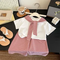 Conjunto de verano para niña a rayas: camiseta y pantalón