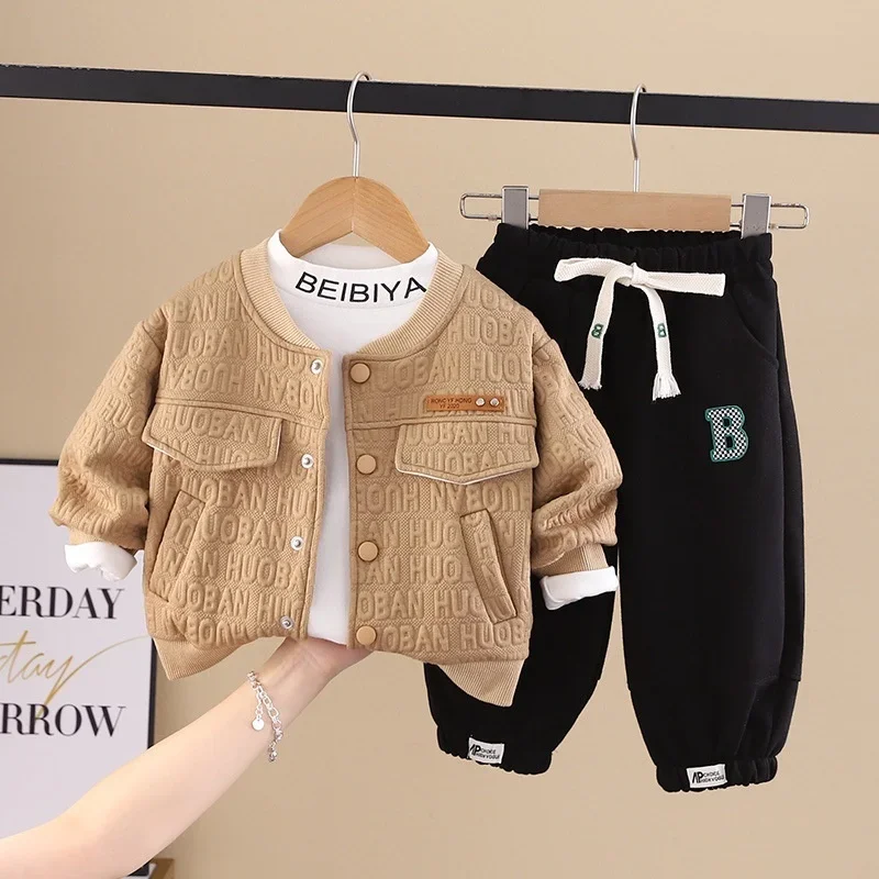 Conjunto de otoño para bebé con chaqueta, camiseta y pantalón - imagen 5