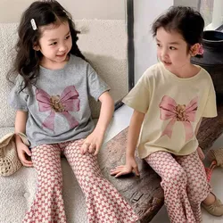 Conjunto de verano para niños con lazo, camiseta y pantalón oso