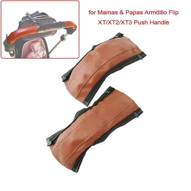 Funda instalada en pasamanos de cochecito Mamas y Papas