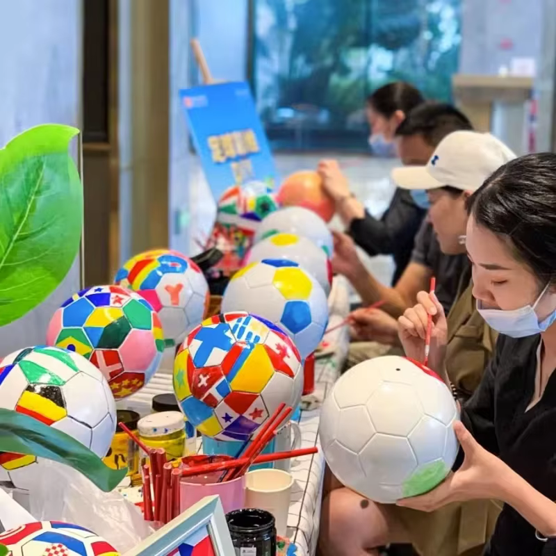 Balón de fútbol pintado a mano para niños – Talla 4