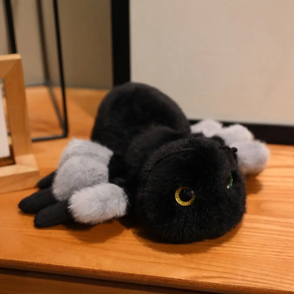 Llavero de peluche de hormiga con diseño realista kawaii - imagen 4