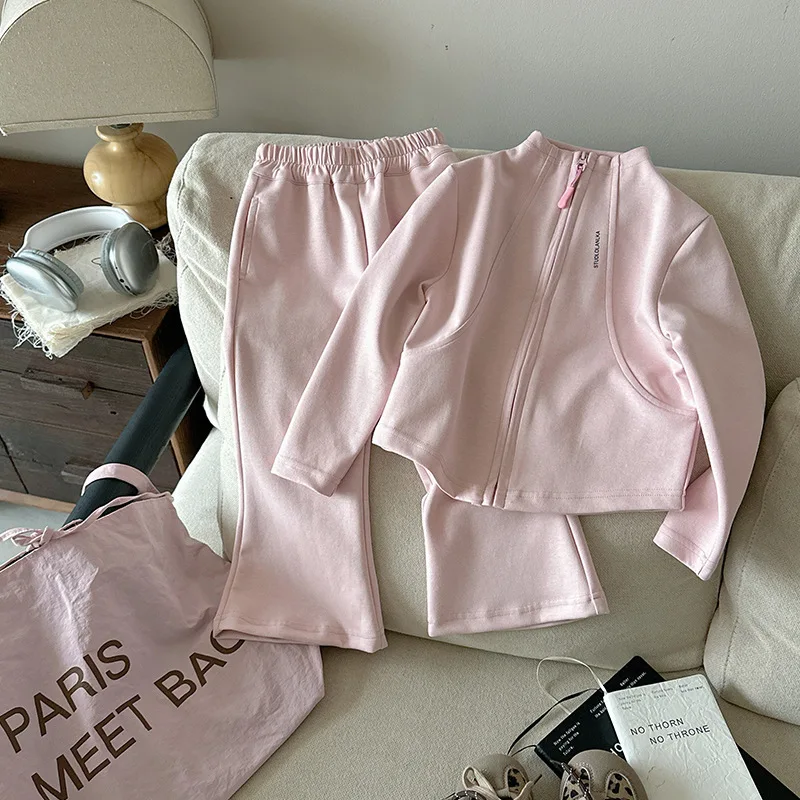 Conjunto deportivo bebé niña con chaqueta y pantalón acampanado - imagen 3