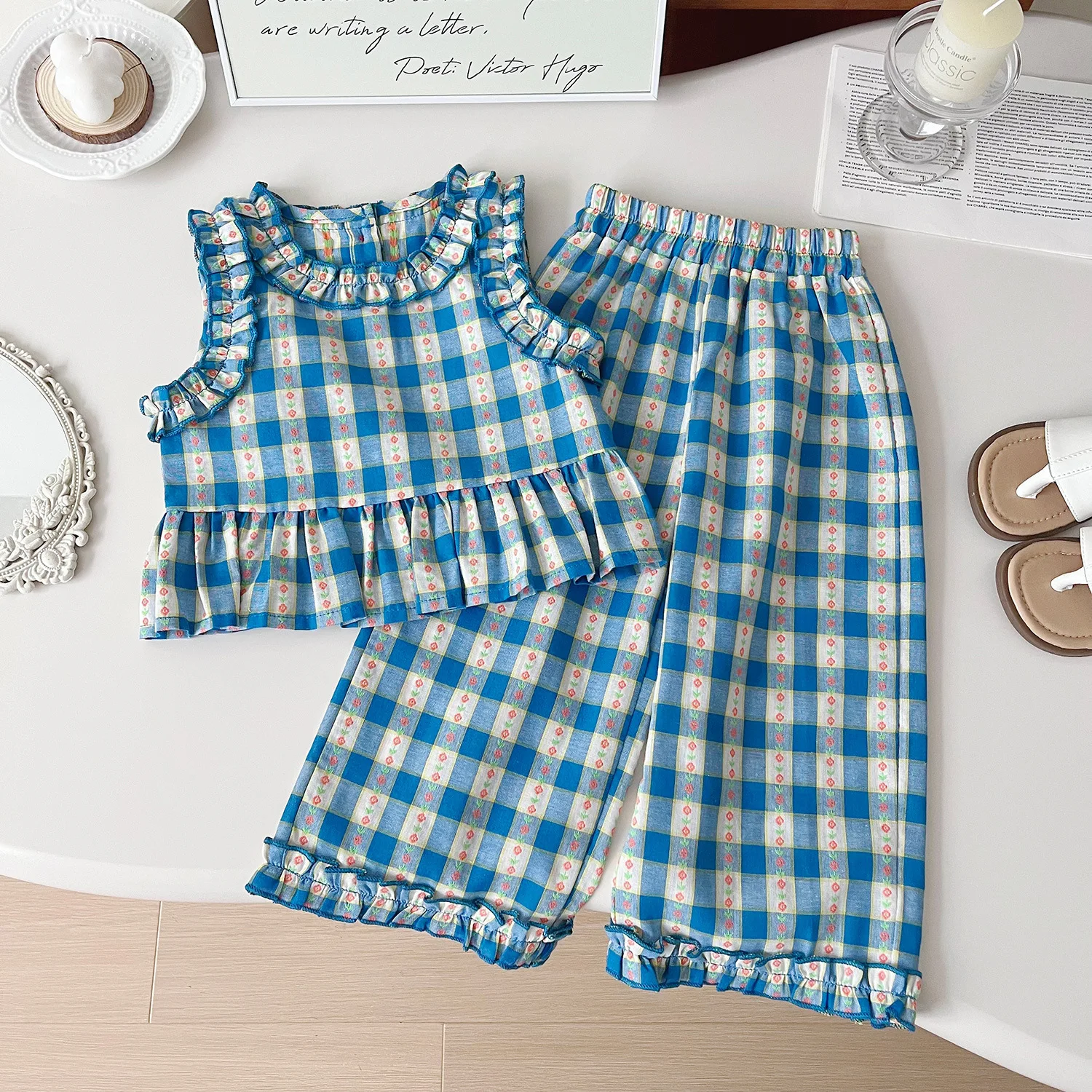 Conjunto verano infantil a cuadros – Tops y shorts azules - imagen 3