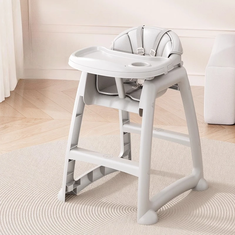 Silla alta ajustable con base antideslizante para bebé en restaurante - imagen 4