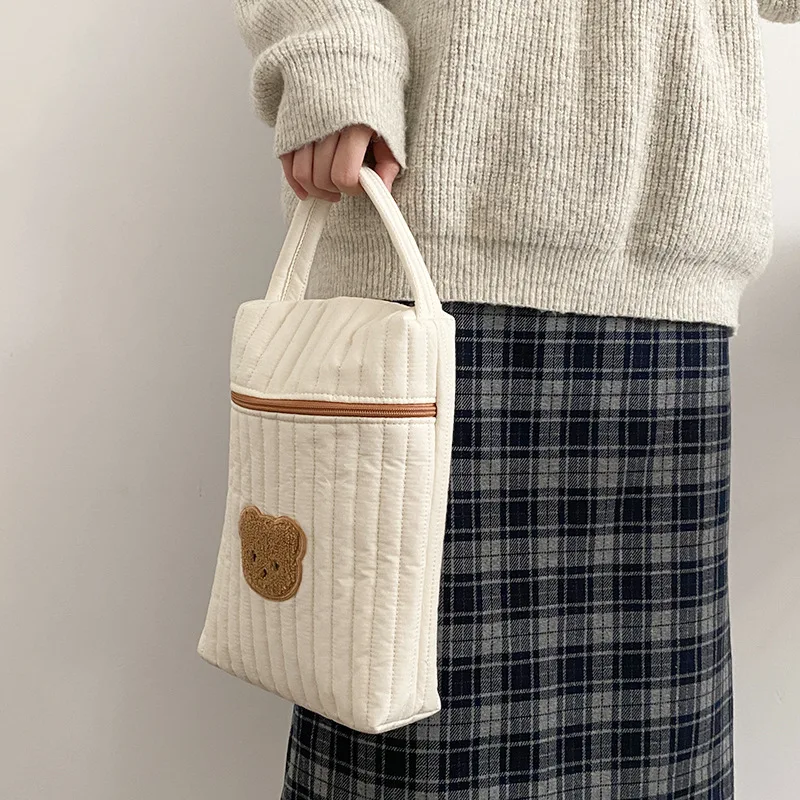 Bolsa de pañales beige con ositos - organizador práctico para mamá - imagen 4