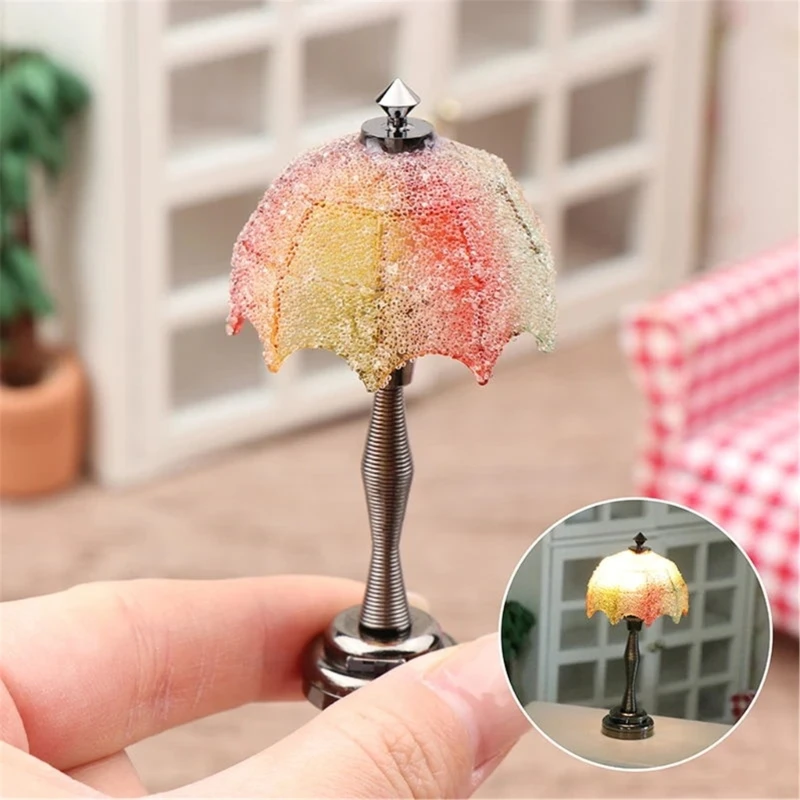 Minilámpara decorativa para casa de muñecas – Diseño cristal vintage 1:12 - imagen 2