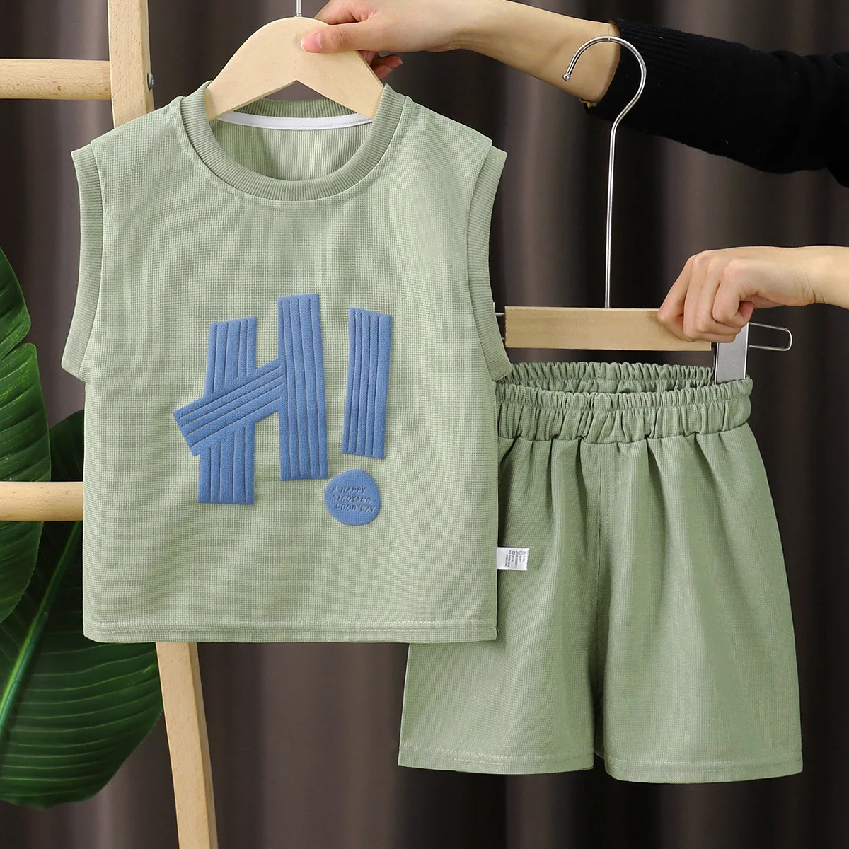Pantalón corto con cintura elástica